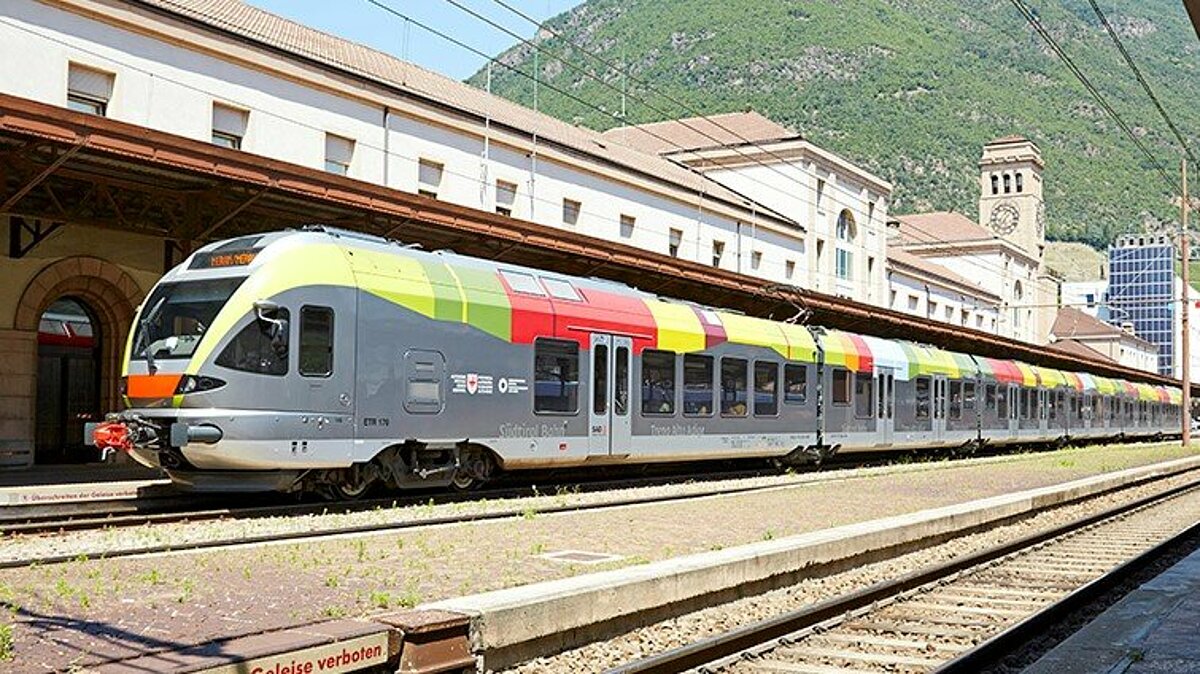 A regional train at Bolzano/Bozen train station